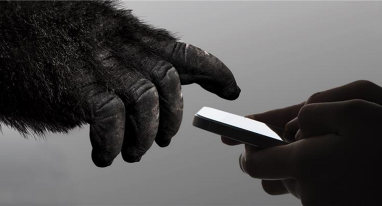 Motorola anuncia que Corning® Gorilla® Glass llegará  a todo su porfolio de smartphones